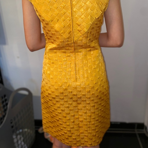 1950s Vintage Gold cocktail dress - Picture 3 of 3